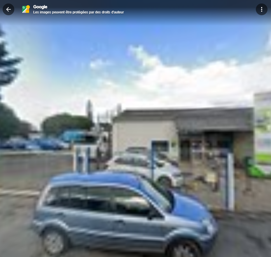 Aperçu des activités de la casse automobile DEMOLITION LUCONNAISE DE VEHICULES située à LUCON (85400)